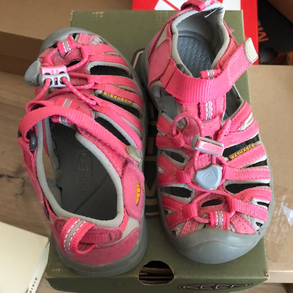 Keen hiking water proof sandals